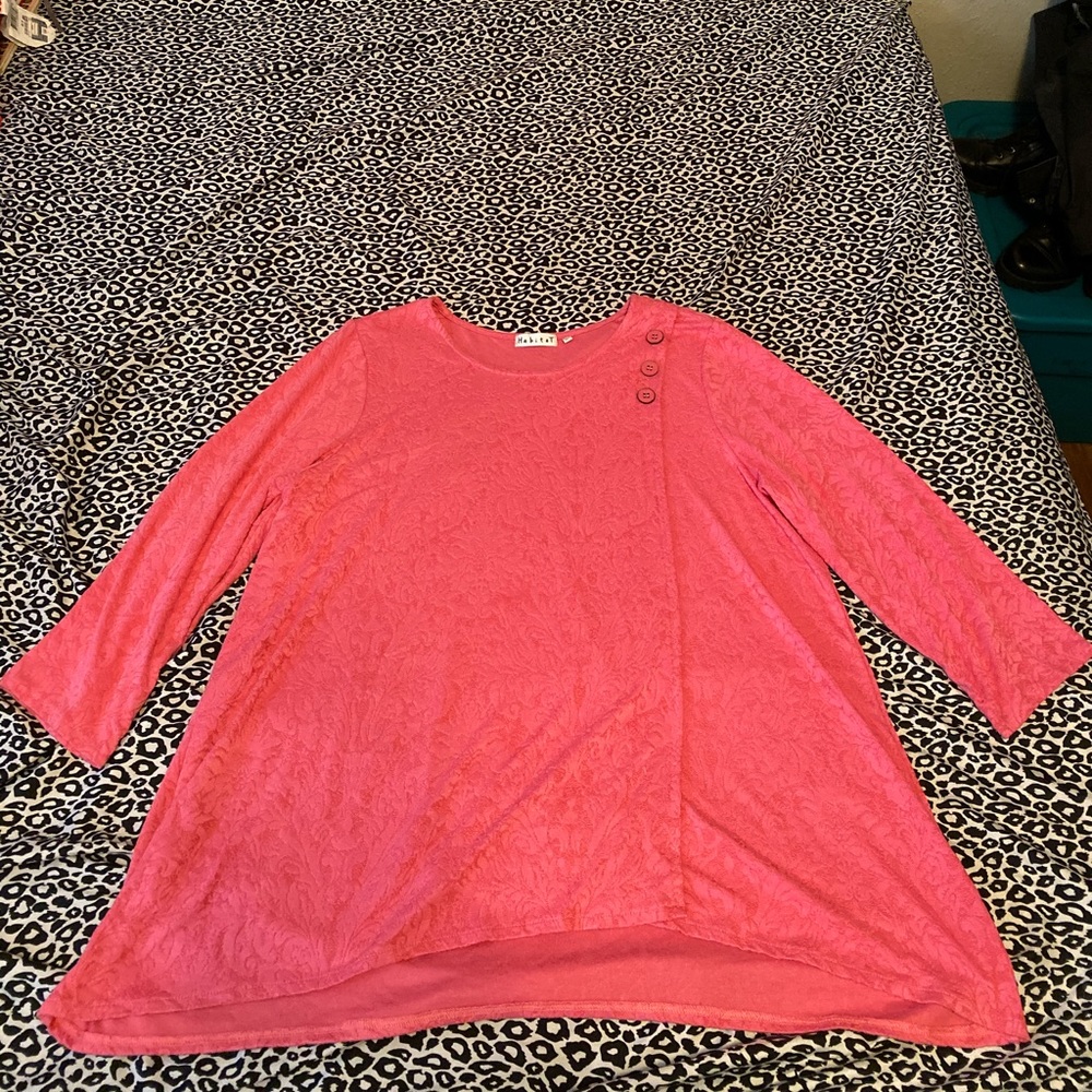 Habitat tunic size XL